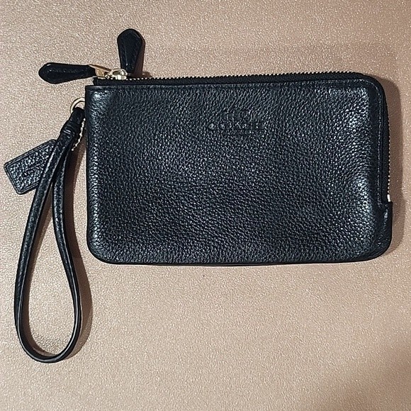Coach Black Pebble Leather With Gold Double Zipper Wristlet - Picture 1 of 8